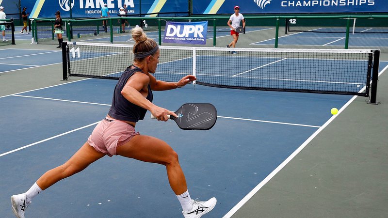 Mixing sports with rackets: pickleball arrives in Brazil